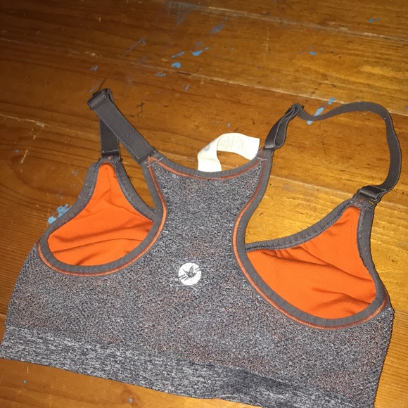 Cute bra - Picture 2 of 2